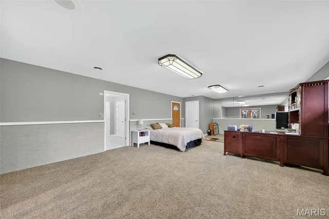 $825,000 | 9 Kirken Knoll Drive, Town and Country, MO 63131