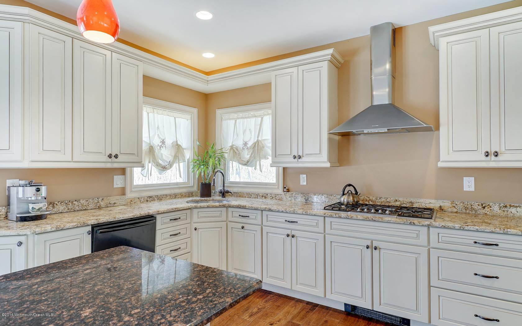 2597 Allenwood Lakewood Road Howell, NJ 07731 - Photo 39 of 90 24-photo-web-1680x1050-233588