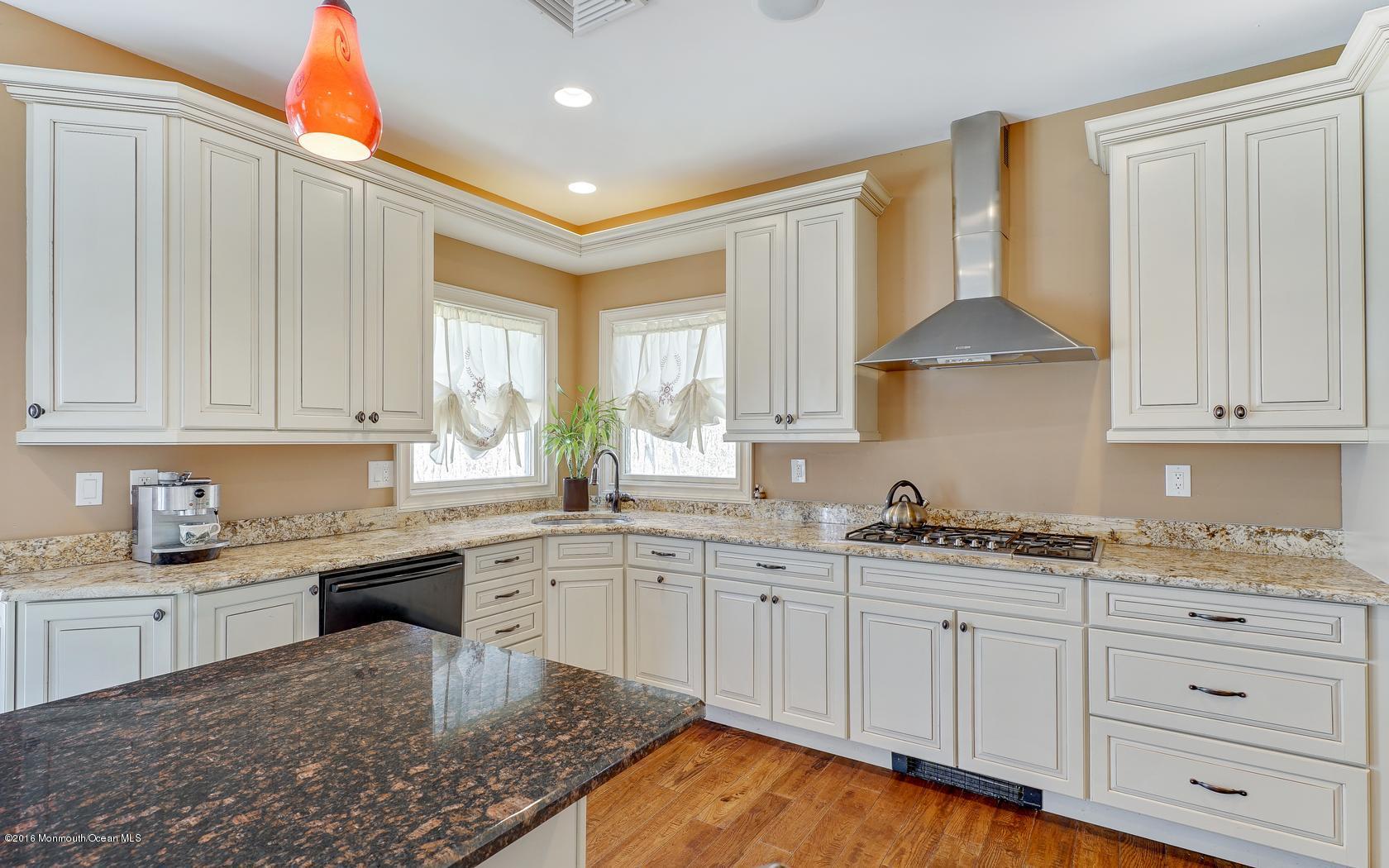 2597 Allenwood Lakewood Road Howell, NJ 07731 - Photo 40 of 90 25-photo-web-1680x1050-238937