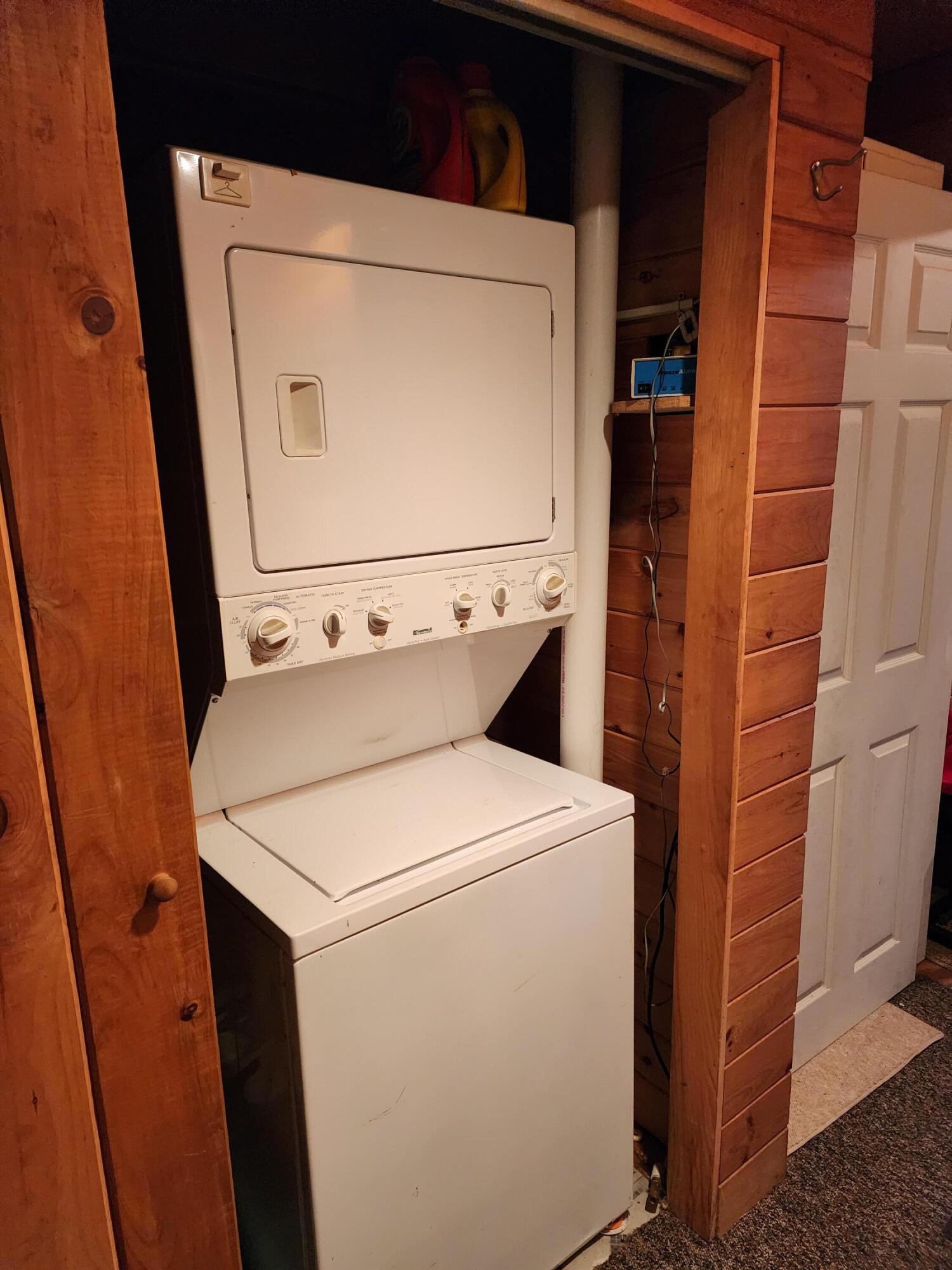 34 Partridge Road Newry, ME 04261 - Photo 23 of 40 Laundry!