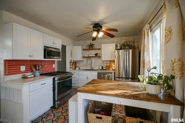 $199,900 | 911 Lauder Avenue, Bartonville, IL 61607