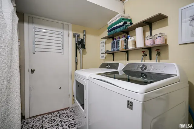 $199,900 | 911 Lauder Avenue, Bartonville, IL 61607