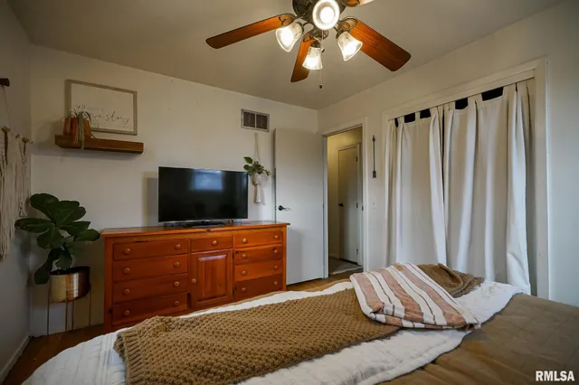 $199,900 | 911 Lauder Avenue, Bartonville, IL 61607