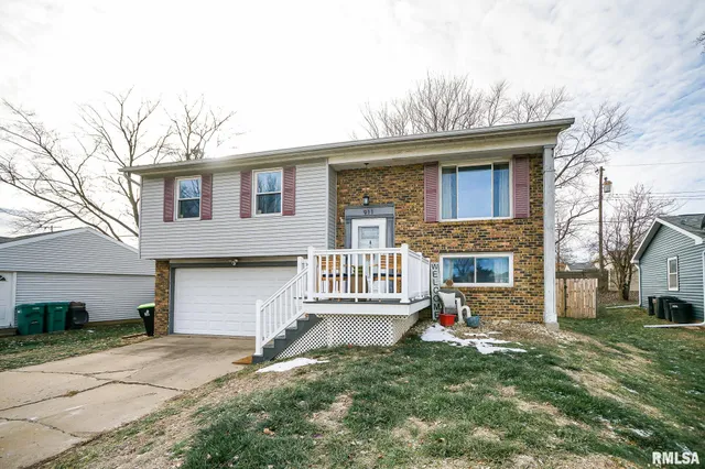 $199,900 | 911 Lauder Avenue, Bartonville, IL 61607