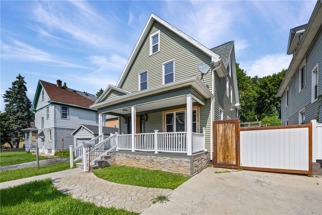 186 Hollenbeck Street Rochester, NY 14621 - Photo 2 of 46