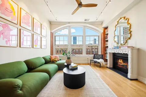 $1,600,000 | 174 Washington Street, Unit 4D, Jersey City, NJ 07302
