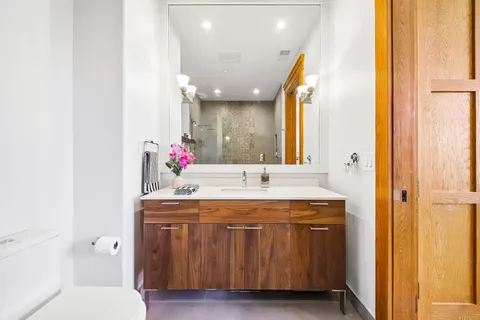 $1,600,000 | 174 Washington Street, Unit 4D, Jersey City, NJ 07302