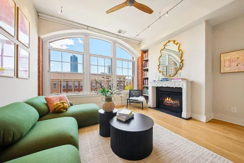 $1,600,000 | 174 Washington Street, Unit 4D, Jersey City, NJ 07302