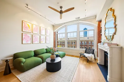 $1,600,000 | 174 Washington Street, Unit 4D, Jersey City, NJ 07302