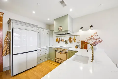 $1,600,000 | 174 Washington Street, Unit 4D, Jersey City, NJ 07302