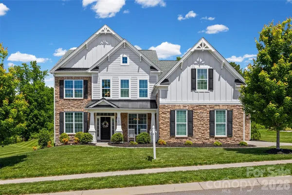 $945,000 | 323 Forsythia Lane, Tega Cay, SC 29708