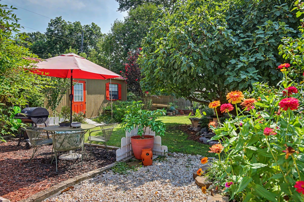 103 Locust Avenue Hampton, VA 23661 - Photo 29 of 37 Gallery Image 29