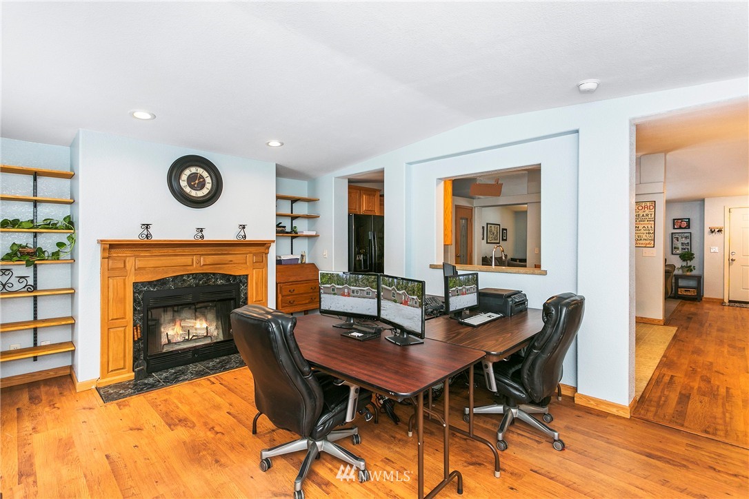 5808 West Flowing Lake Road Snohomish, WA 98290 - Photo 12 of 20 Gallery Image 12