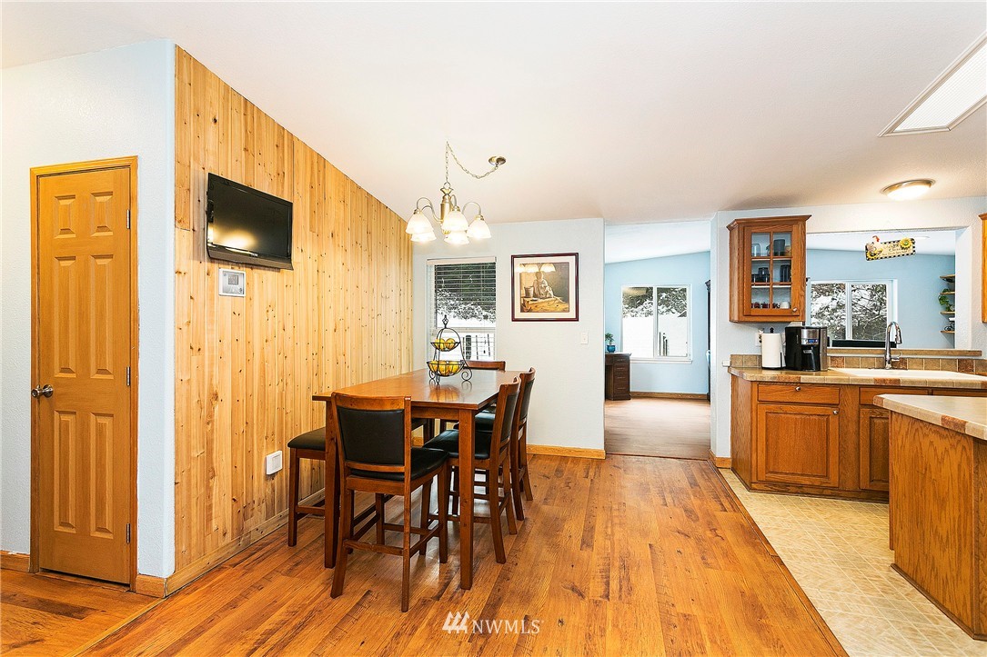 5808 West Flowing Lake Road Snohomish, WA 98290 - Photo 4 of 20 Gallery Image 4