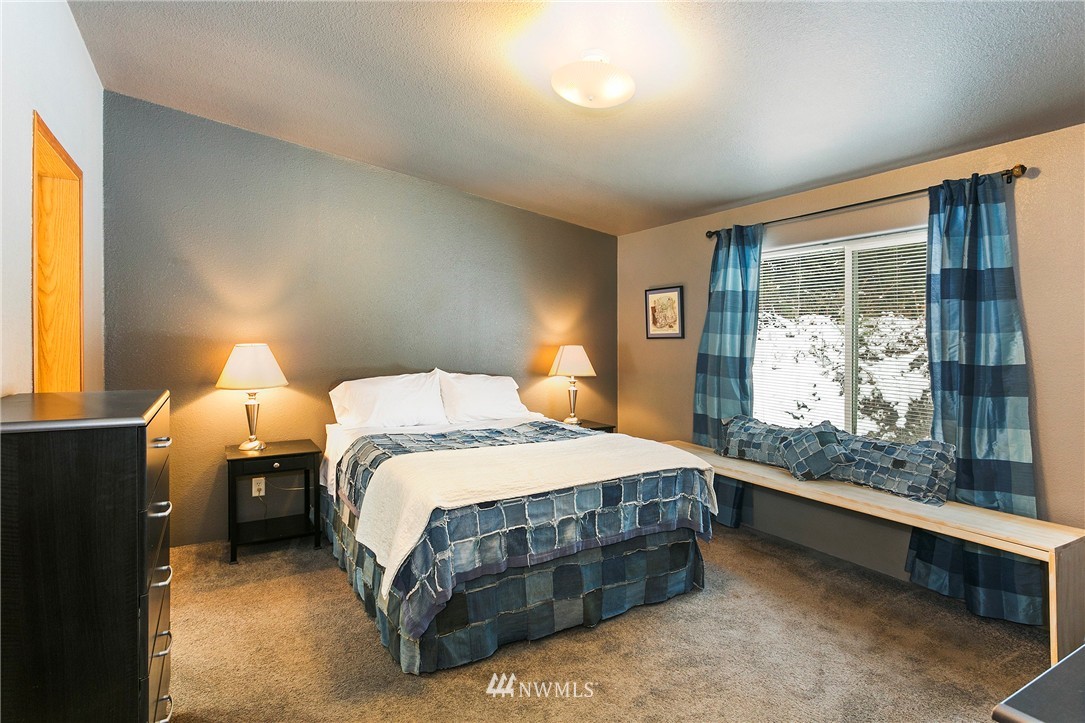 5808 West Flowing Lake Road Snohomish, WA 98290 - Photo 7 of 20 Gallery Image 7