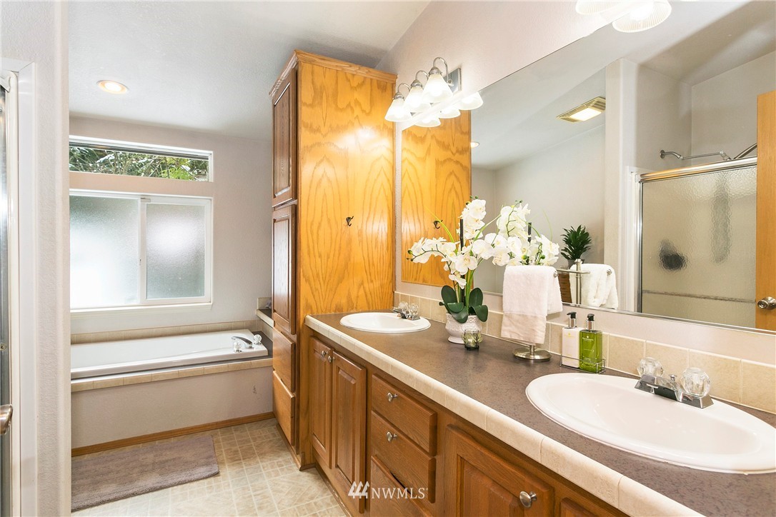 5808 West Flowing Lake Road Snohomish, WA 98290 - Photo 8 of 20 Gallery Image 8