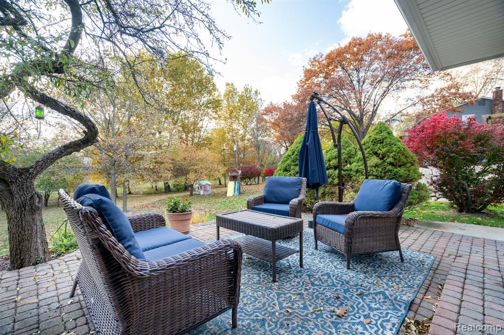 758 Lake Forest Road Rochester Hills, MI 48309 - Photo 15 of 19