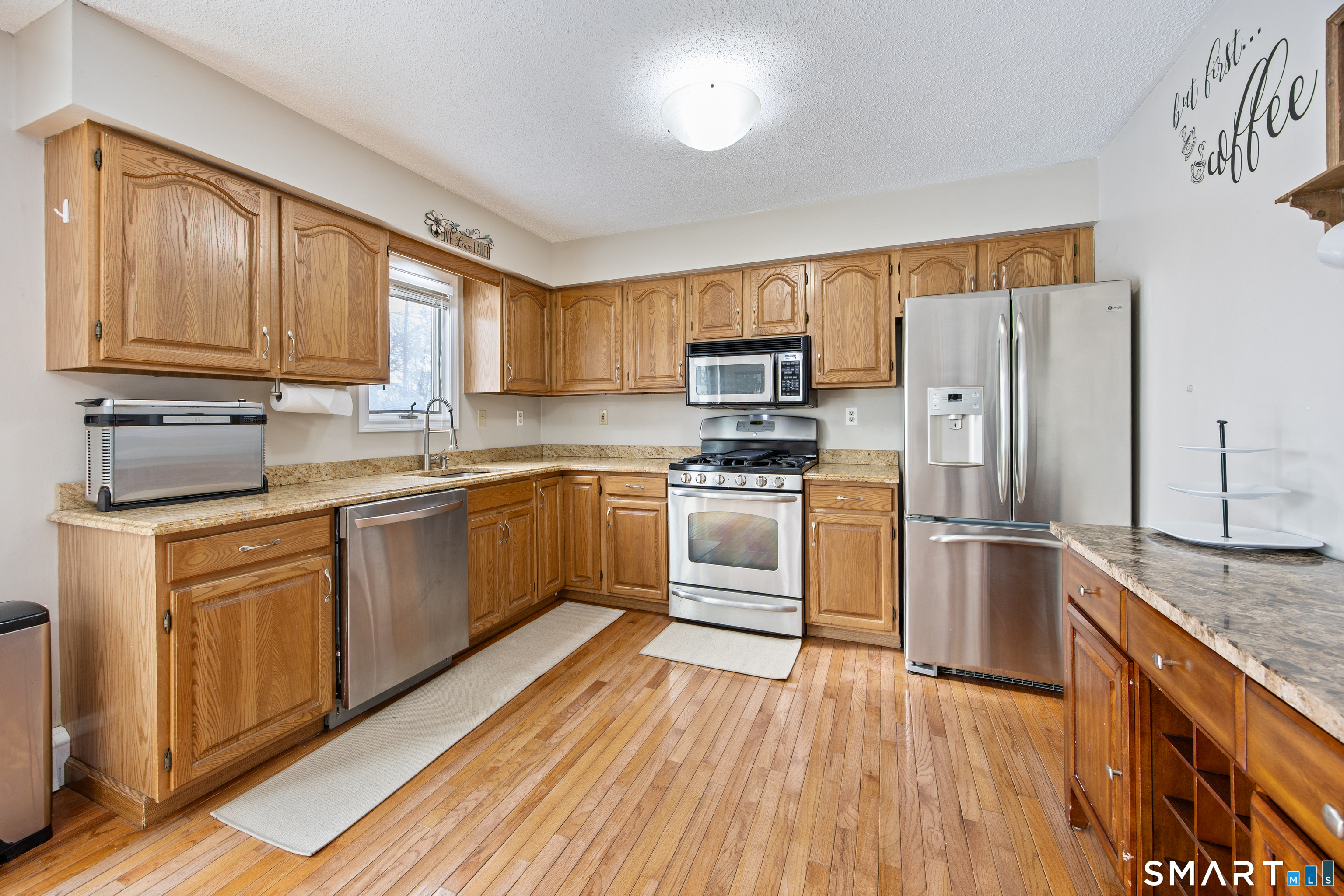 16 Sorenson Road West Haven, CT 06516 - Photo 11 of 38