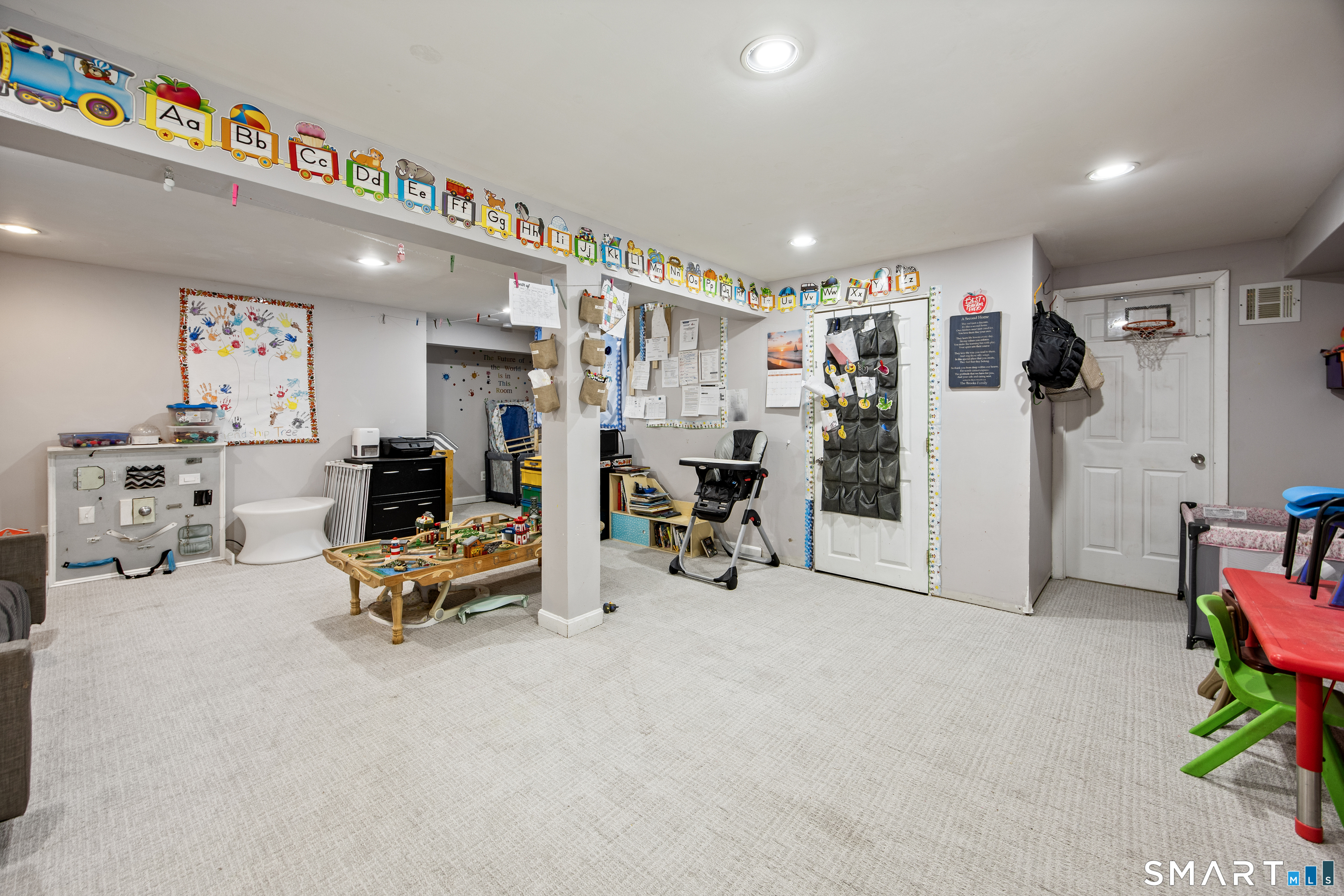 16 Sorenson Road West Haven, CT 06516 - Photo 26 of 38