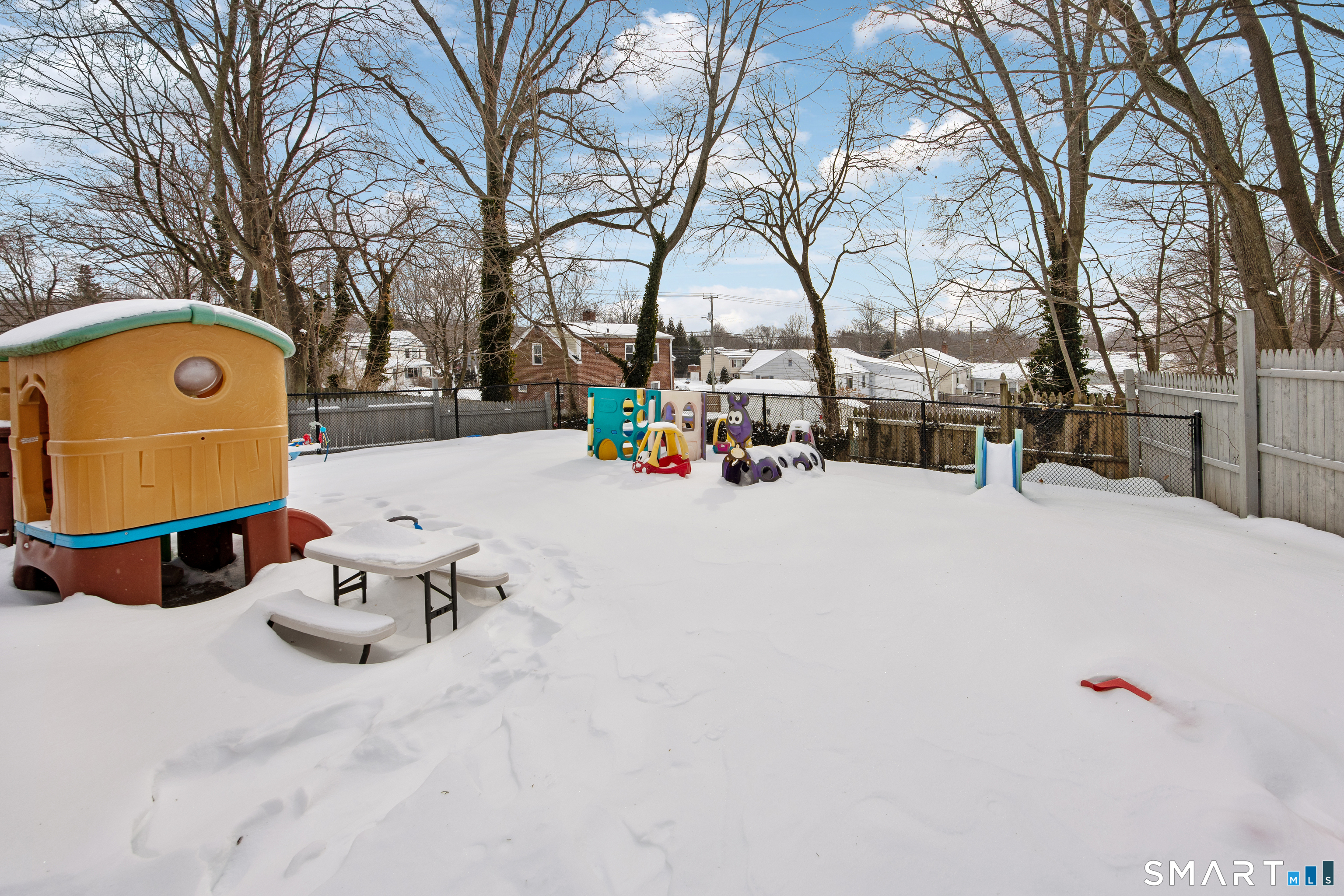 16 Sorenson Road West Haven, CT 06516 - Photo 28 of 38