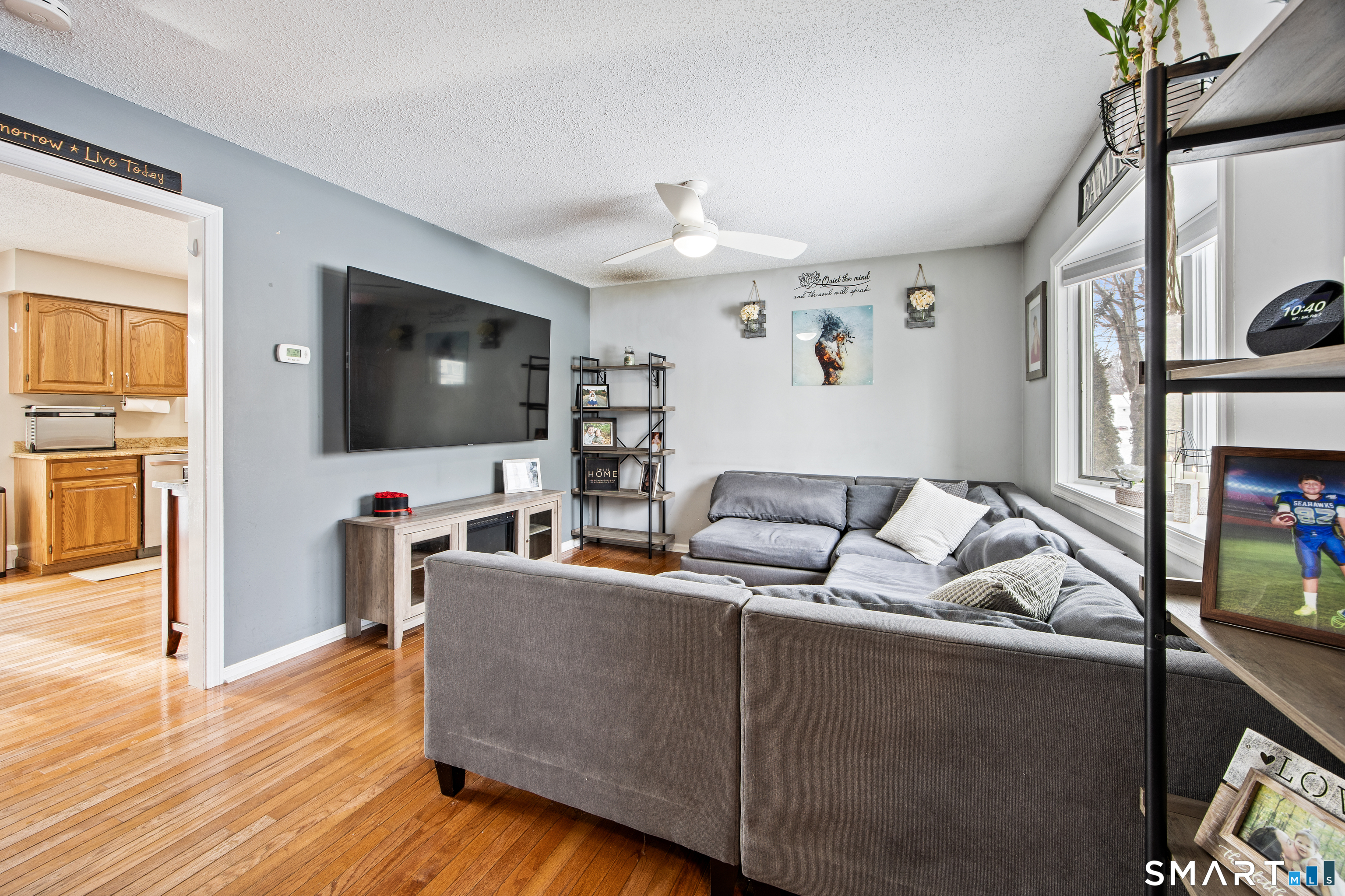 16 Sorenson Road West Haven, CT 06516 - Photo 6 of 38