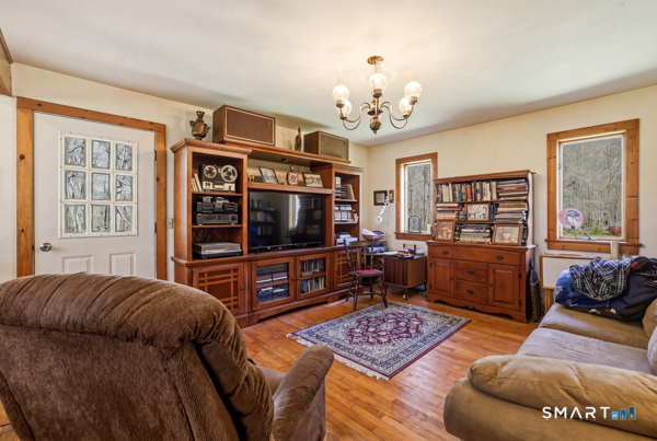 1707 Center Groton Road Ledyard, CT 06339 - Photo 10 of 17