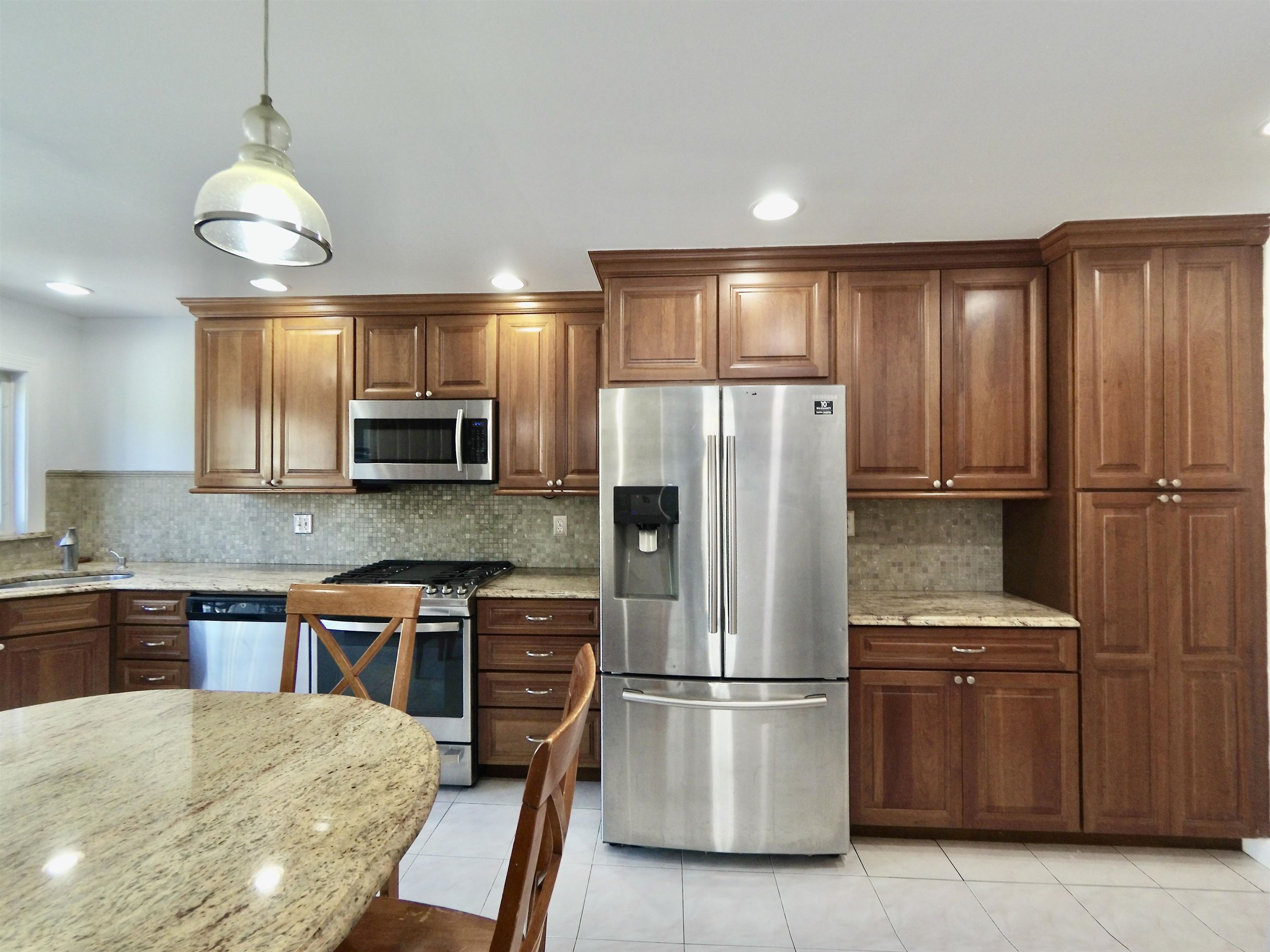206 Front Street Secaucus, NJ 07094 - Photo 1 of 30 Gallery Image 1