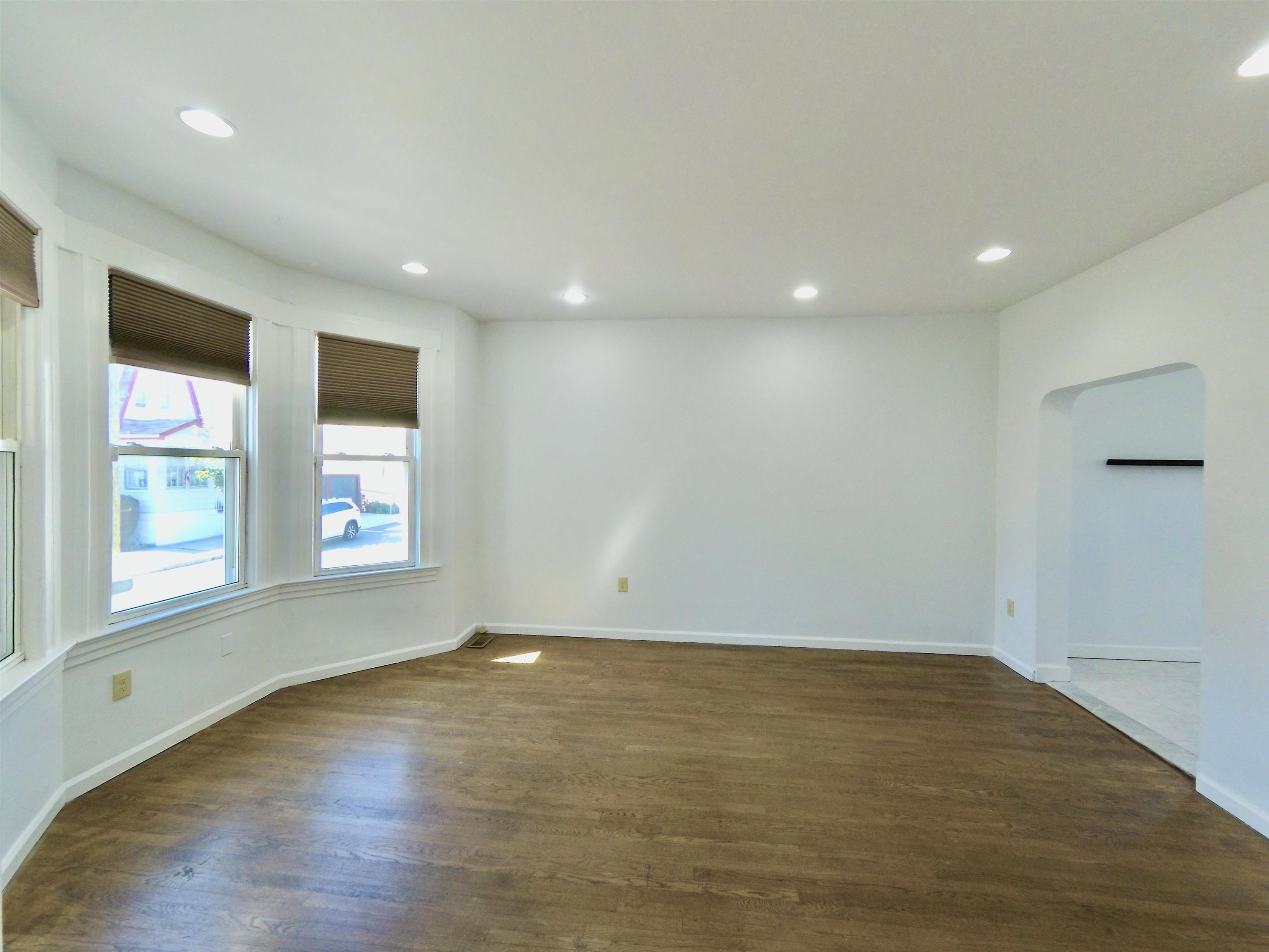 206 Front Street Secaucus, NJ 07094 - Photo 8 of 30 Gallery Image 8