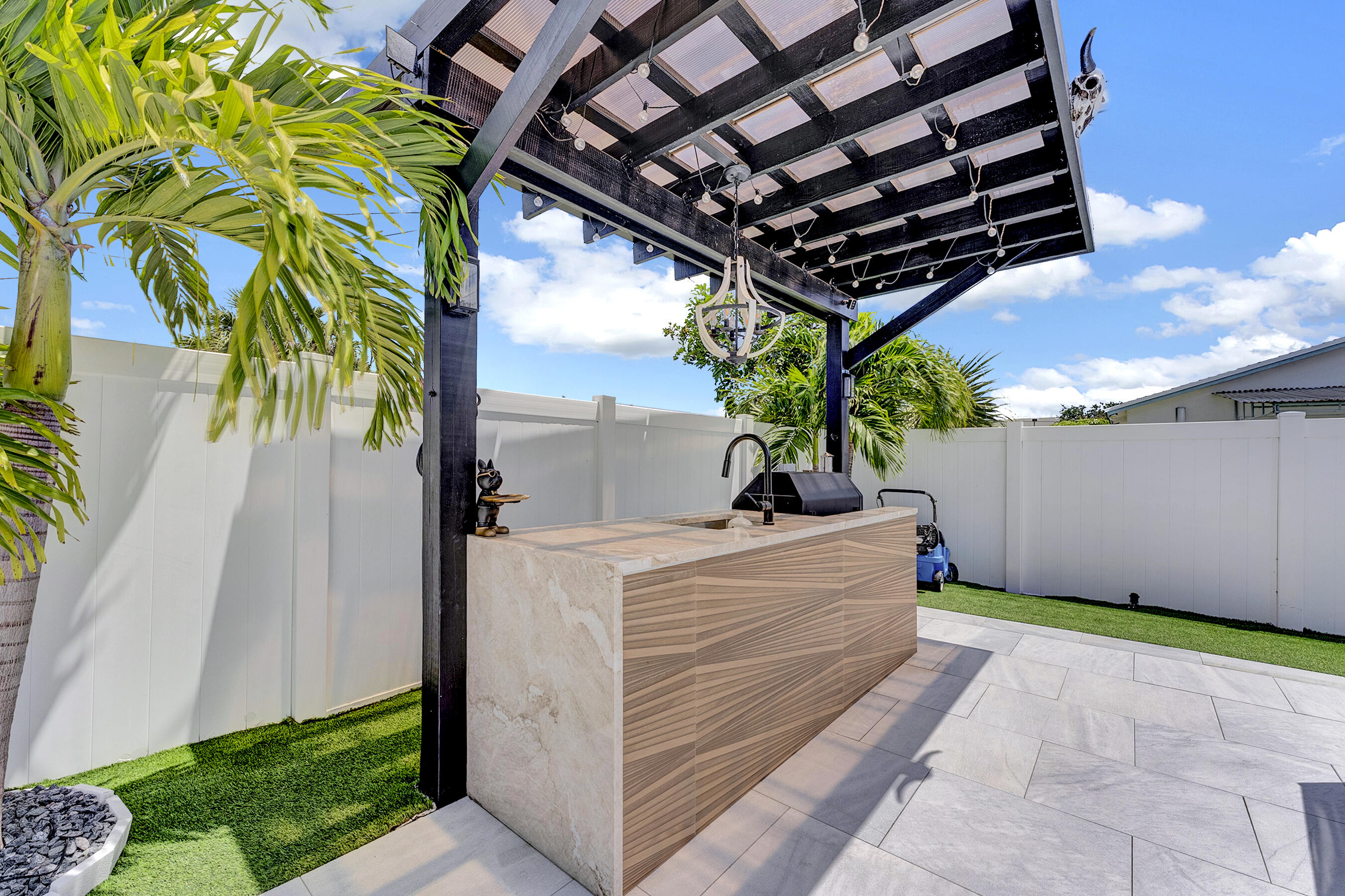 413 Southwest 15th Avenue Delray Beach, FL 33444 - Photo 33 of 38 DSC07502