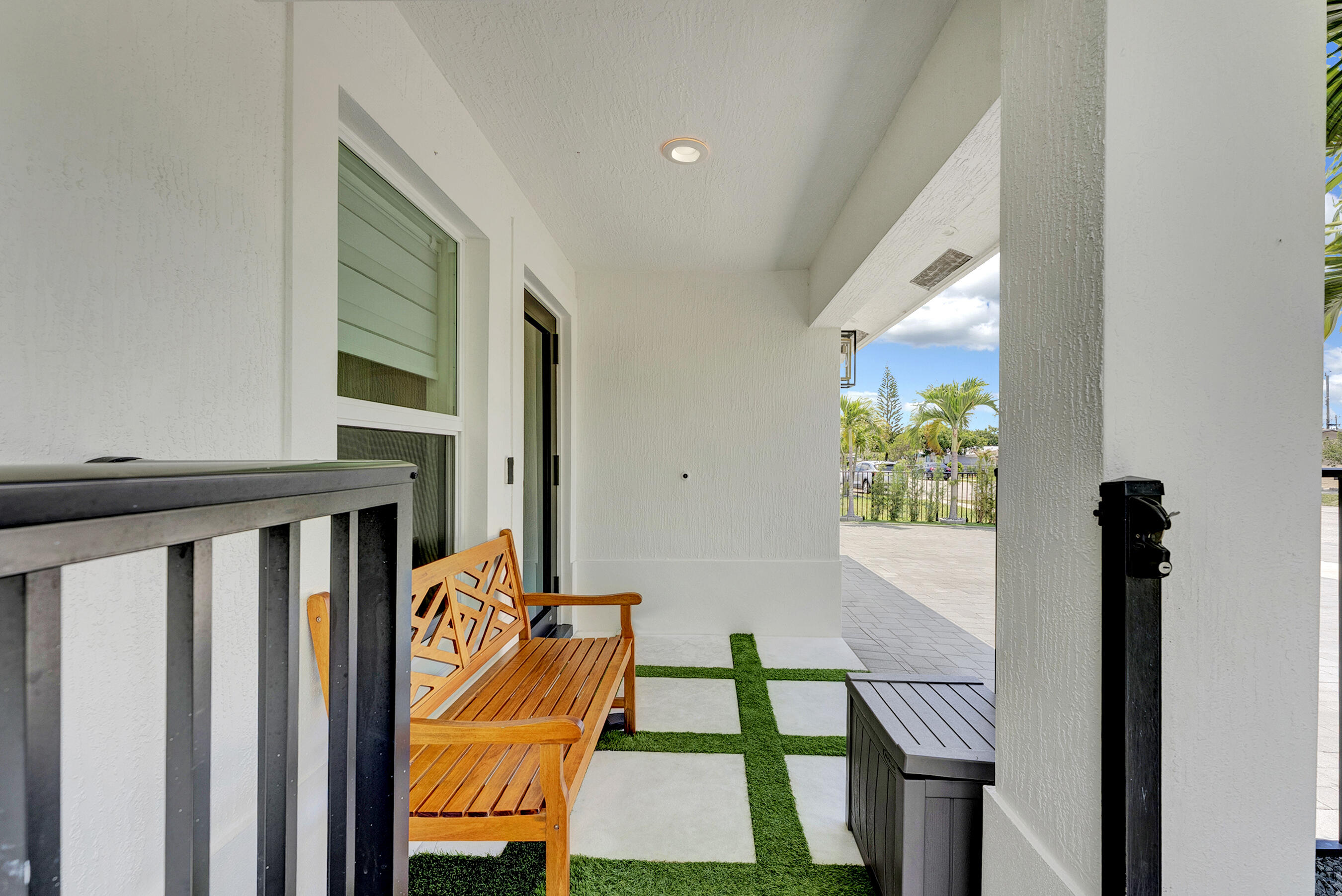 413 Southwest 15th Avenue Delray Beach, FL 33444 - Photo 6 of 38 DSC07477