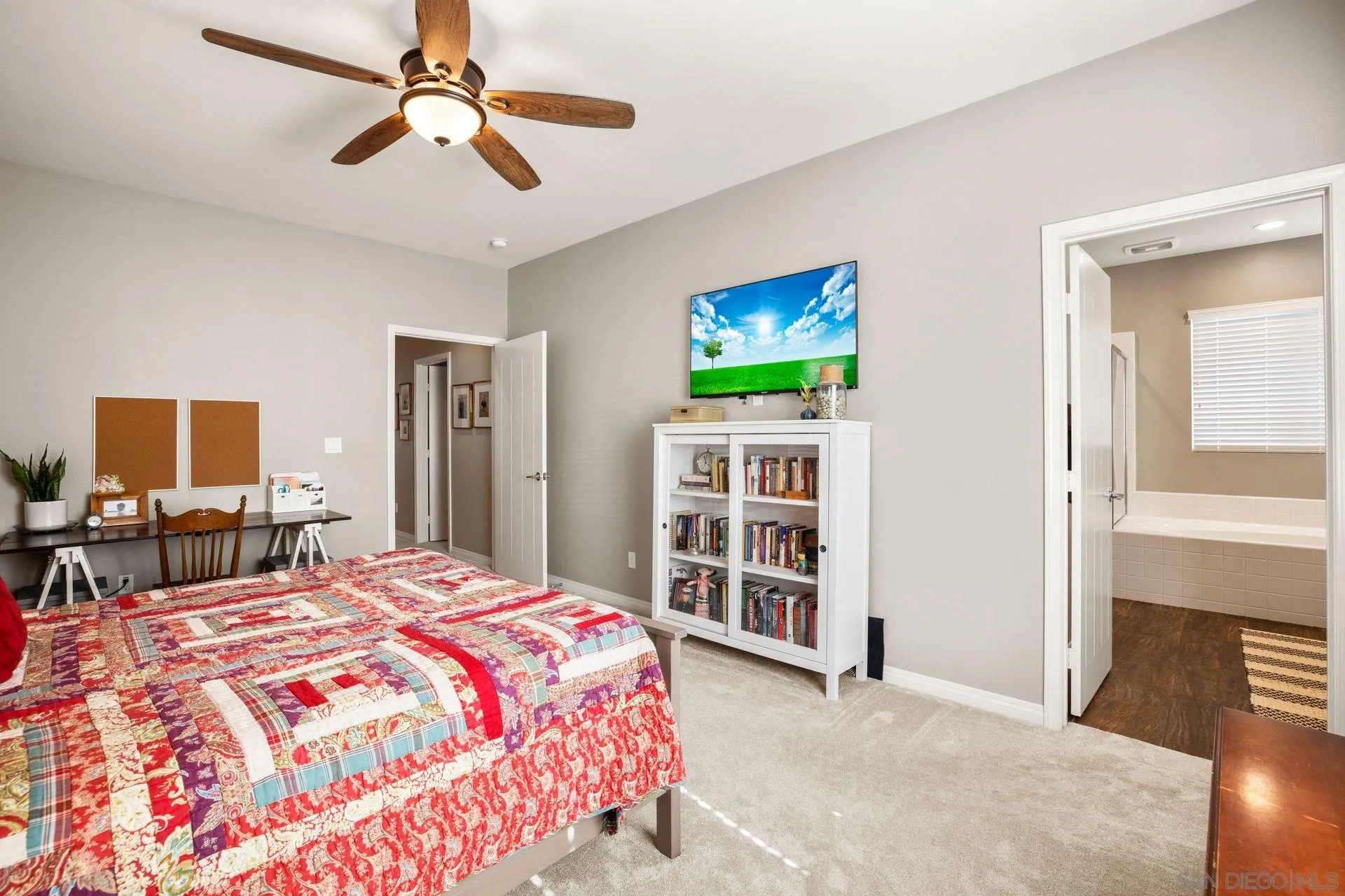 11813 Caminito Rihely Lakeside, CA 92040 - Photo 17 of 33 Gallery Image 17