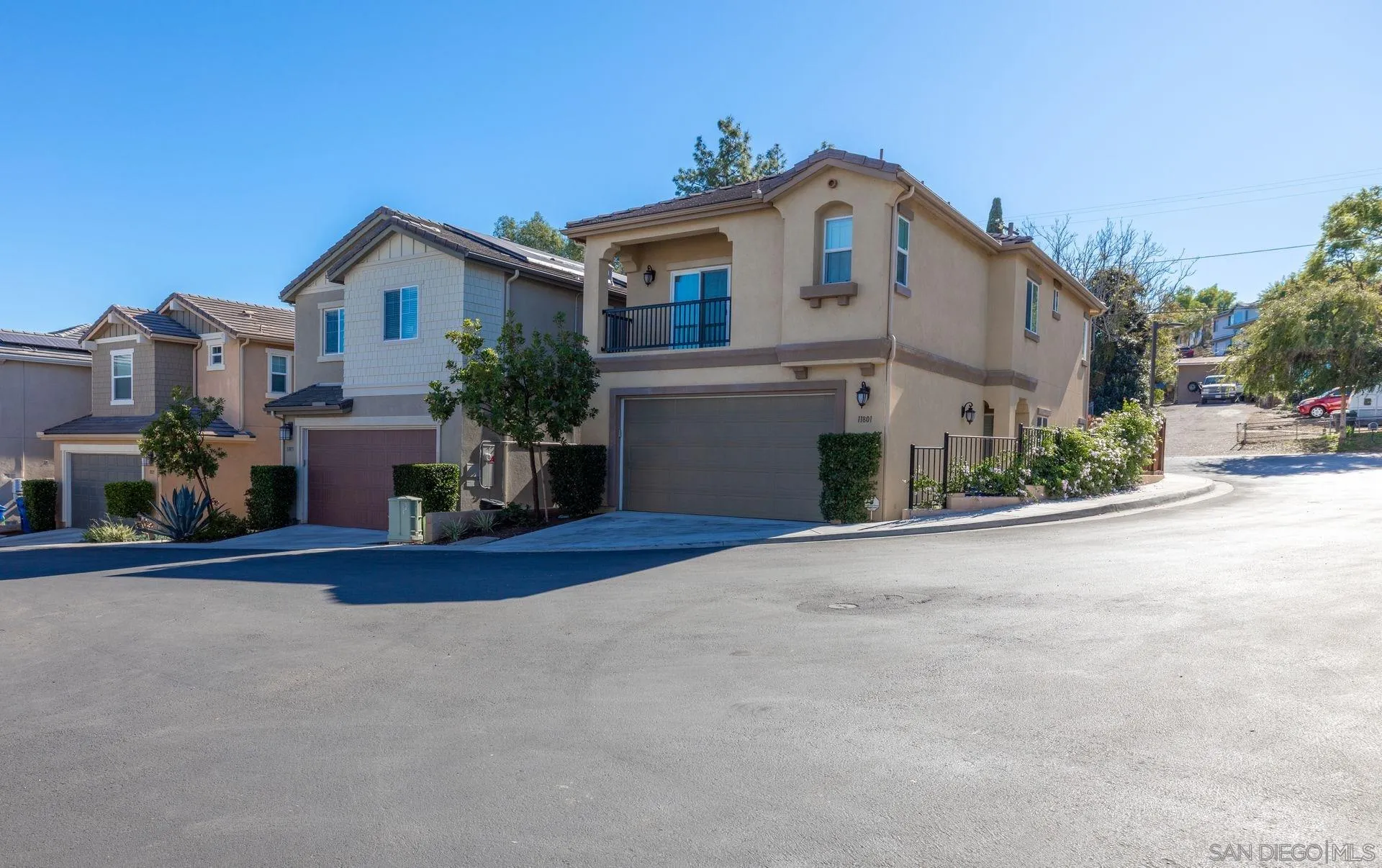 11813 Caminito Rihely Lakeside, CA 92040 - Photo 33 of 33 Gallery Image 33