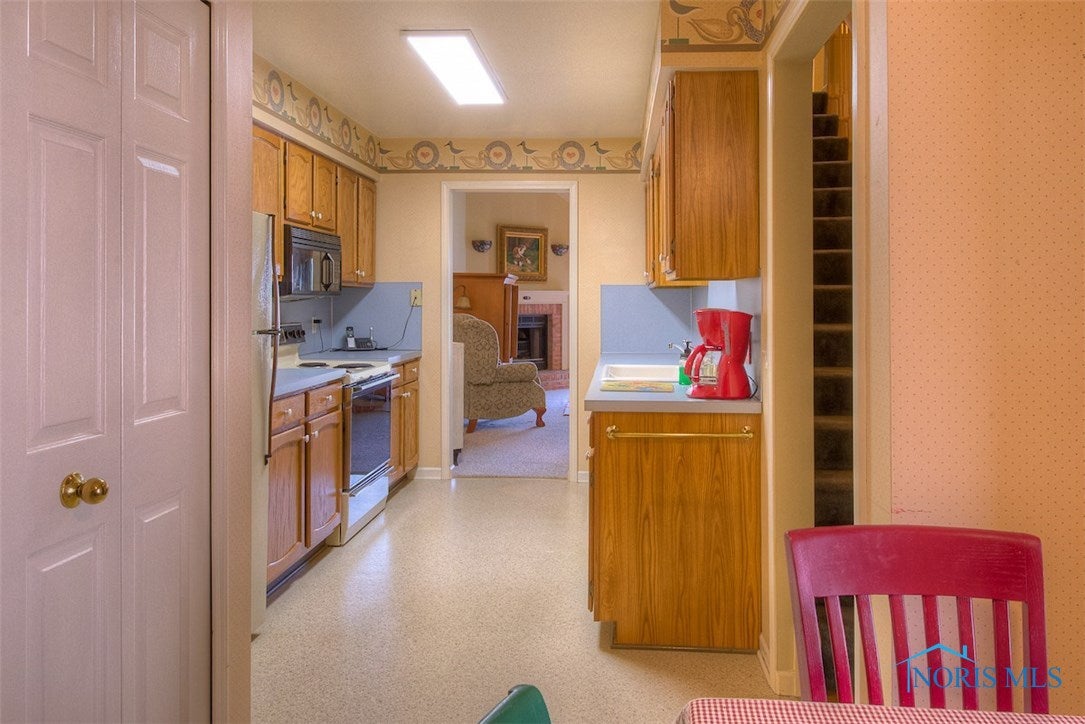 3125 Evergreen Road Toledo, OH 43606 - Photo 6 of 19 Gallery Image 6