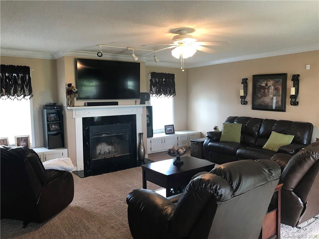 1848 County Line Road Kings Mountain, NC 28086 - Photo 4 of 24 Gallery Image 4