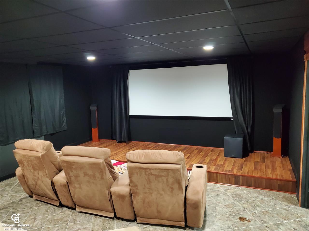 8118 Mason Road Yale, MI 48097 - Photo 29 of 35 Home Theatre view 2