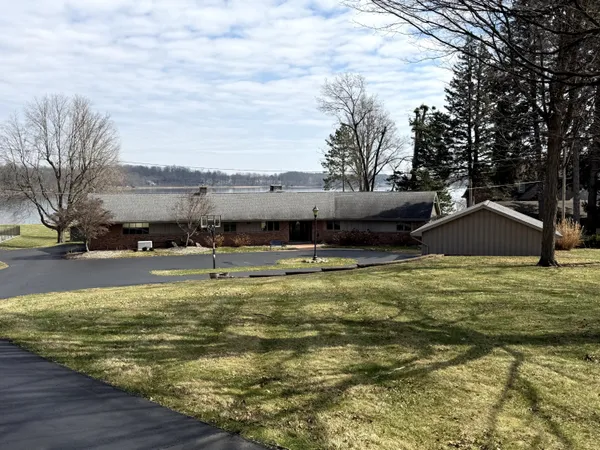 $1,000,000 | 1851 Steamburg Road, Hillsdale, MI 49242