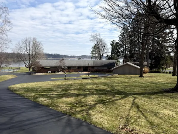 $1,000,000 | 1851 Steamburg Road, Hillsdale, MI 49242