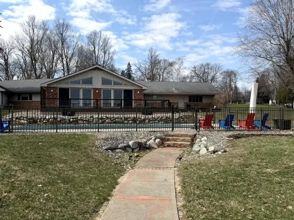 $1,000,000 | 1851 Steamburg Road, Hillsdale, MI 49242