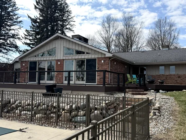 $1,000,000 | 1851 Steamburg Road, Hillsdale, MI 49242