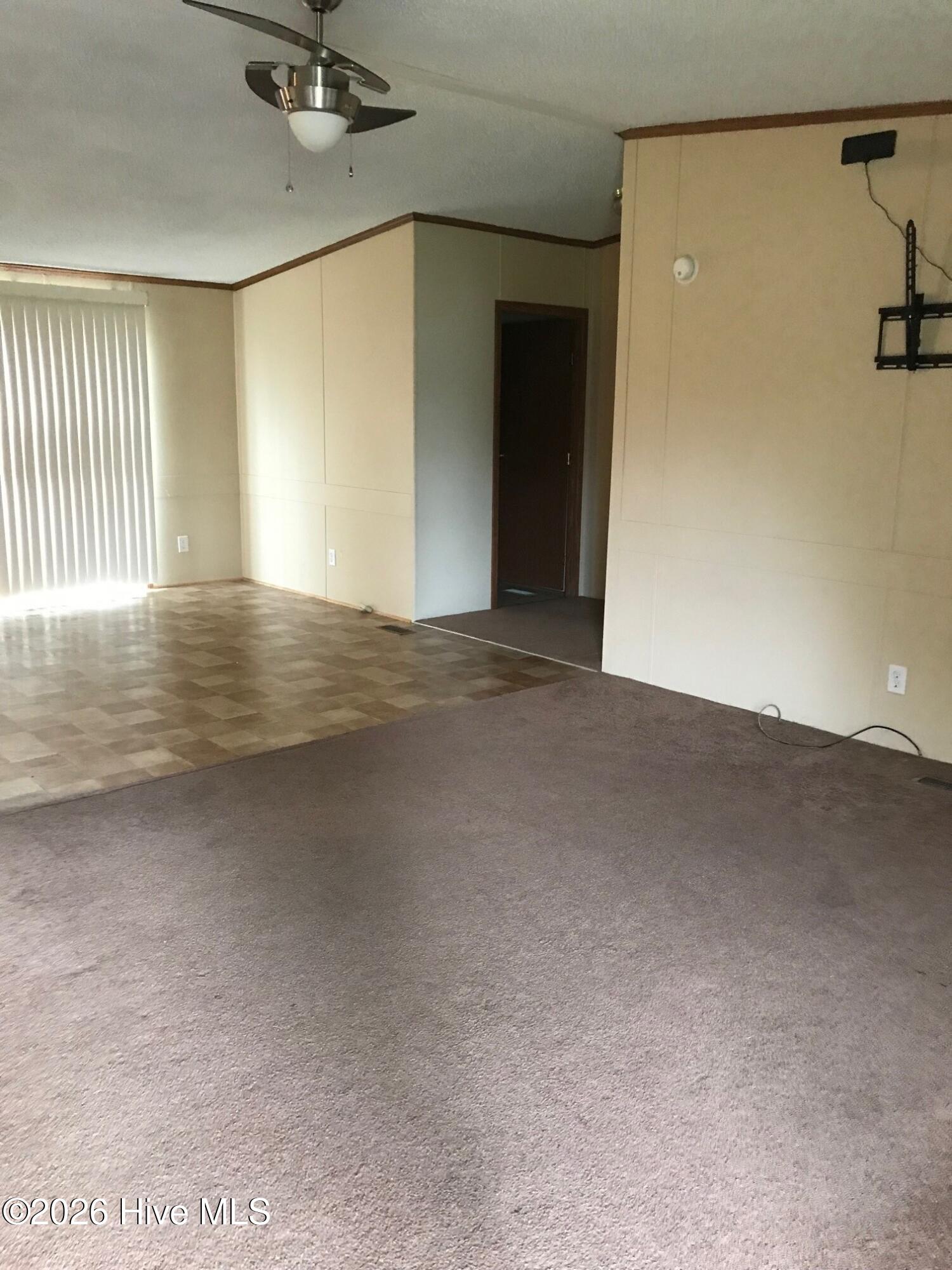 170 Loop Road Burgaw, NC 28425 - Photo 20 of 25 208 Loop Dining