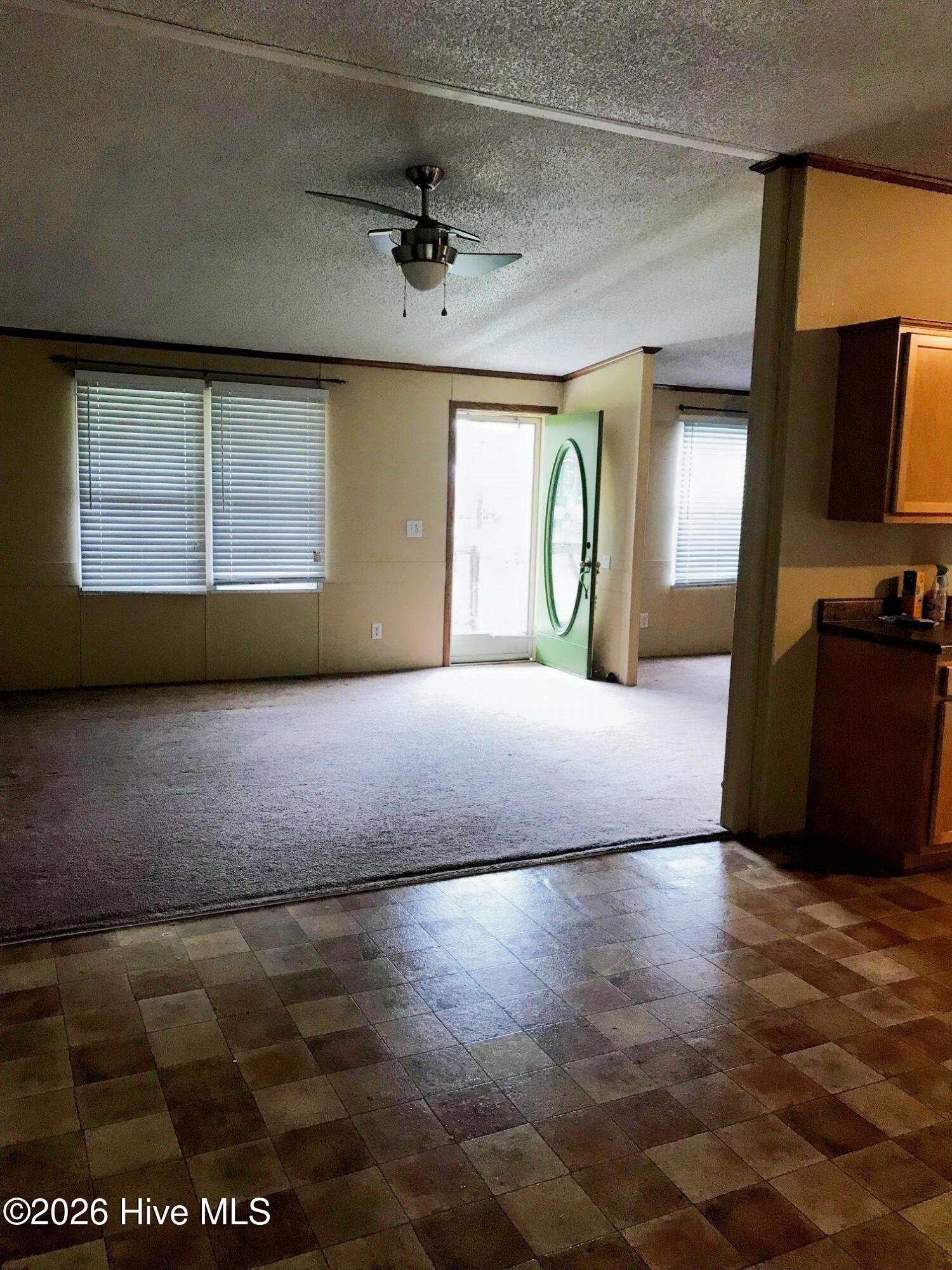 170 Loop Road Burgaw, NC 28425 - Photo 23 of 25 208 Loop Living