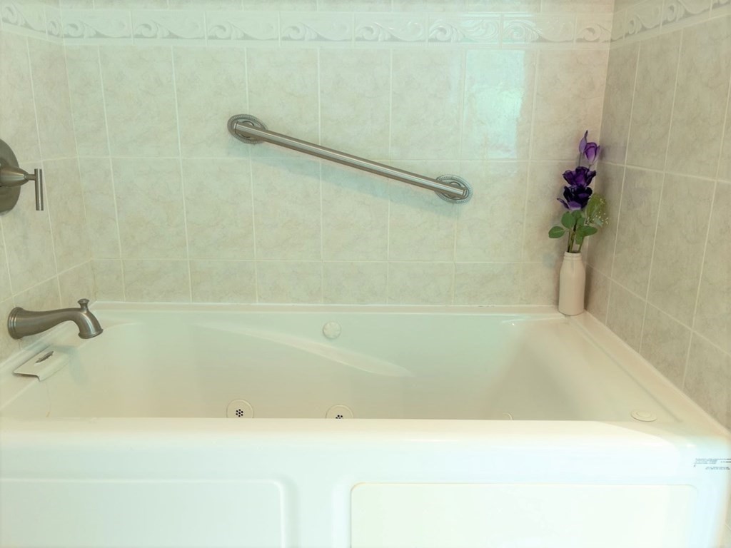 150 Middle Road Boxborough, MA 01719 - Photo 22 of 36
