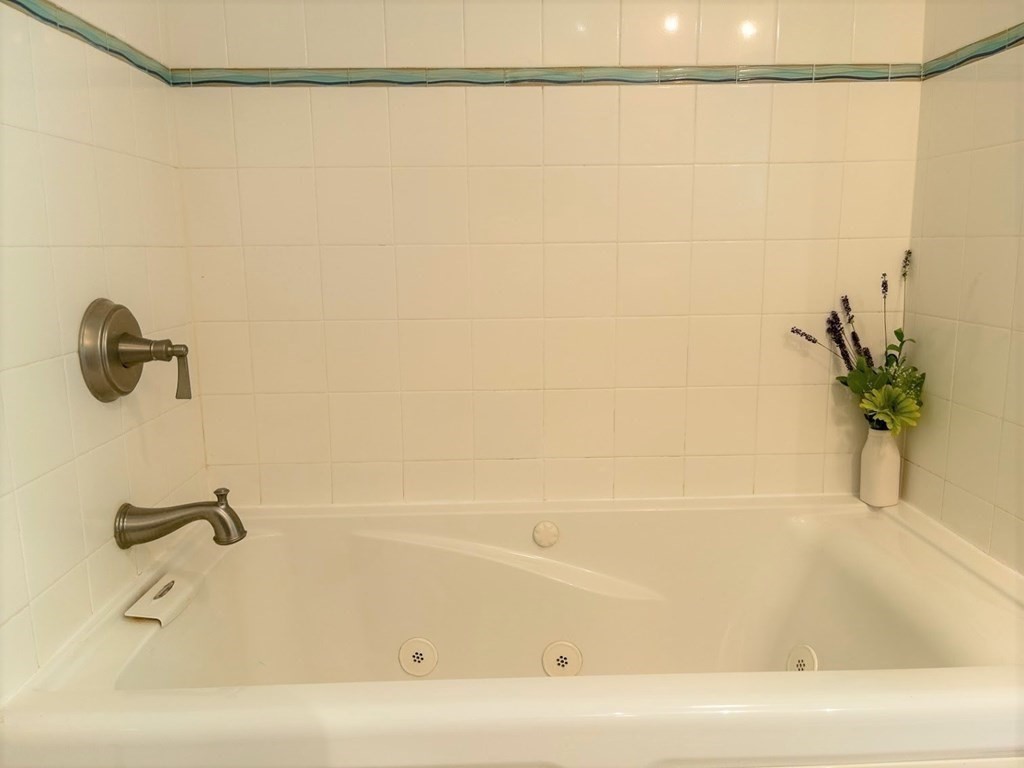 150 Middle Road Boxborough, MA 01719 - Photo 30 of 36