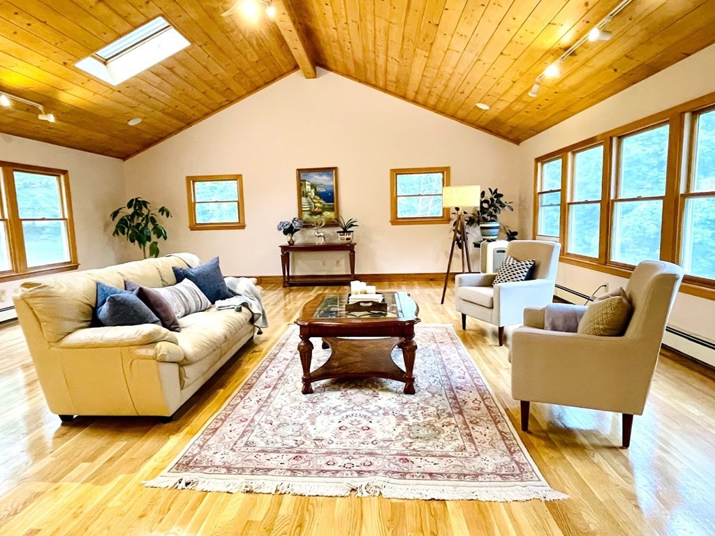150 Middle Road Boxborough, MA 01719 - Photo 4 of 36