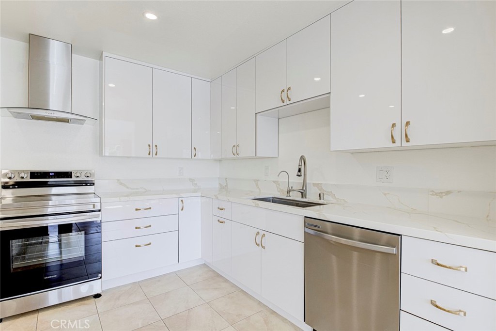 1325 Valley View Road, Unit 301 Glendale, CA 91202 - Photo 16 of 43