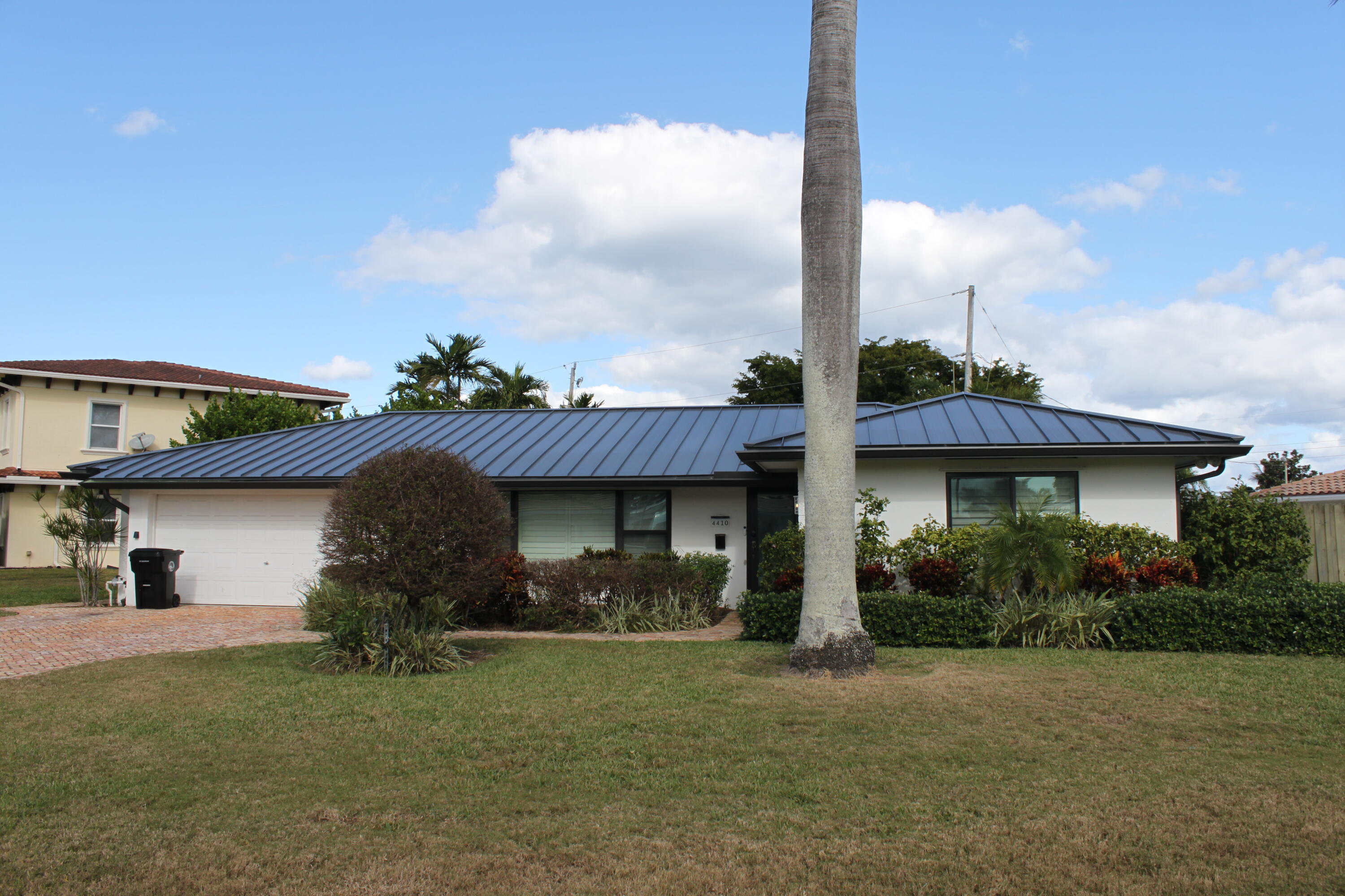 96BF6EA4-DBE6-46CD-9B24-6814590319A6