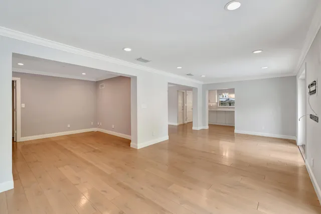 $6,000 | 4410 Northeast 24th Avenue, Lighthouse Point, FL 33064