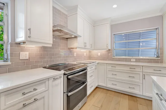 $6,000 | 4410 Northeast 24th Avenue, Lighthouse Point, FL 33064