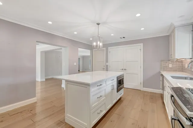 $6,000 | 4410 Northeast 24th Avenue, Lighthouse Point, FL 33064