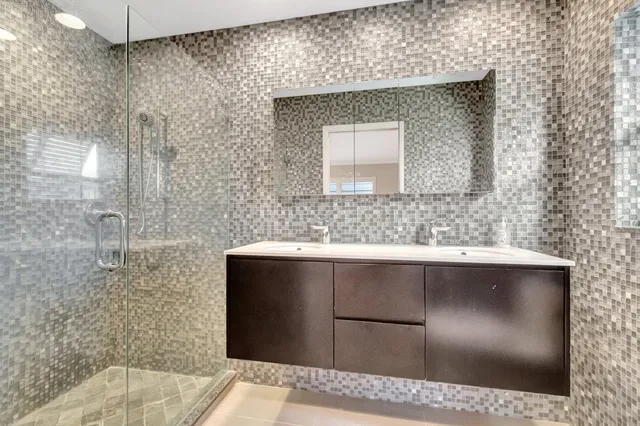 $6,000 | 4410 Northeast 24th Avenue, Lighthouse Point, FL 33064